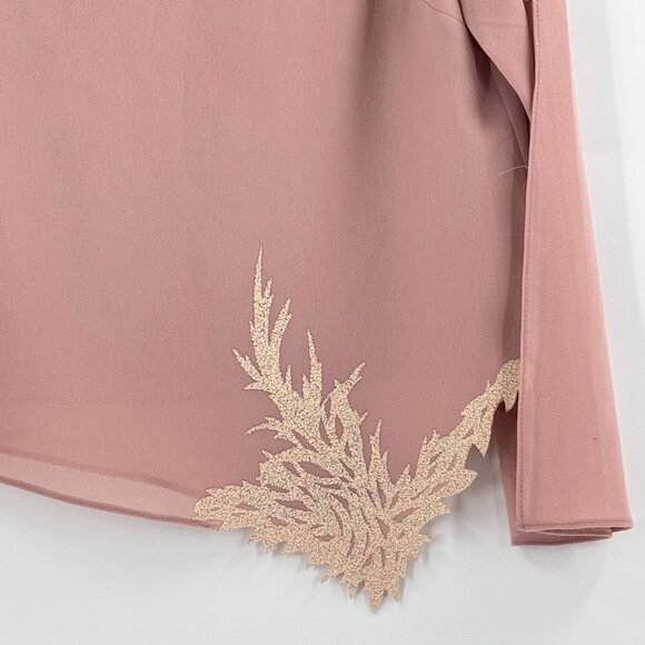 Frank Lyman Design Blush Pink Asymmetric Hem Top With Applique Size 10 US - Picture 4 of 8